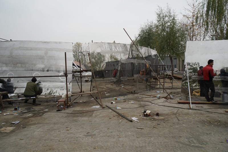 6. Oyna-jilovlash-silliqlash-zanglamaydigan-po'lat-haykaltaroshlik-zavod-fabrikasi 6- Mirror-Polishing-grinding-stainless-steel-sculptures-farbcation-factory