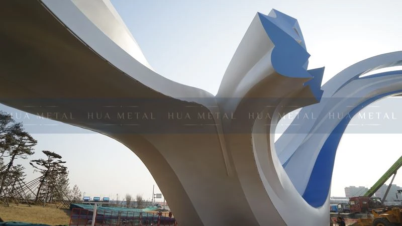 Contemporary-sculpture-design
