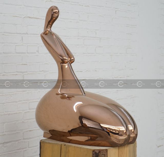 Elektromagnit zanglamas po'latdan yasalgan haykal