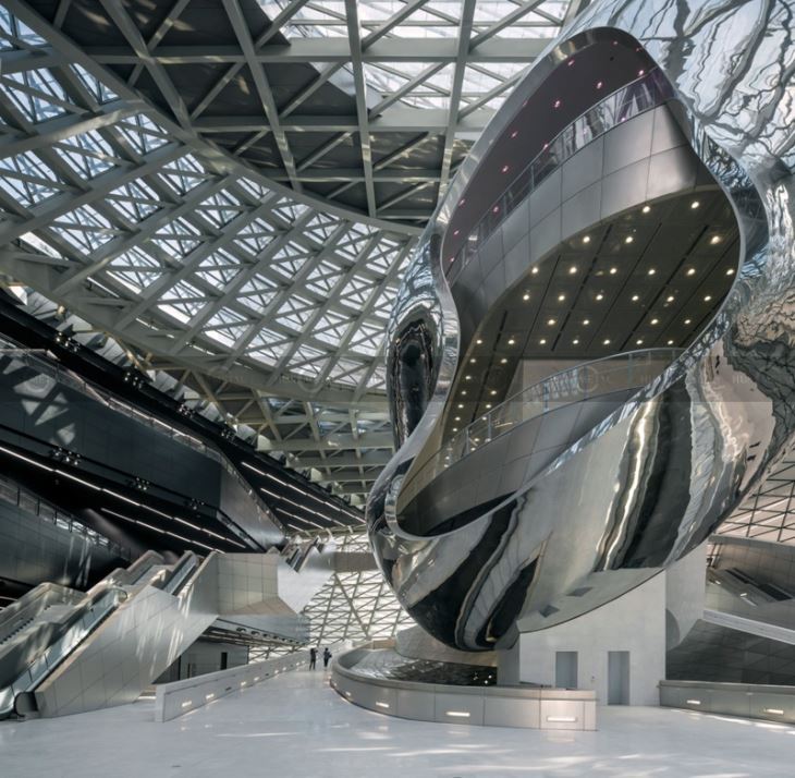 sculpture-factory- enormous-Stainless-steel-sculptures-fabrication-factory-beijing-china
