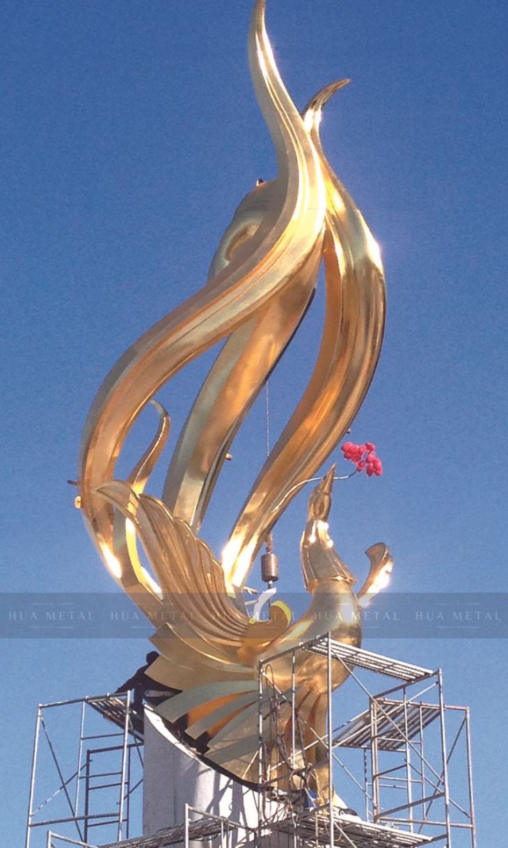 China-gold-leaf-sculpture-fabrication